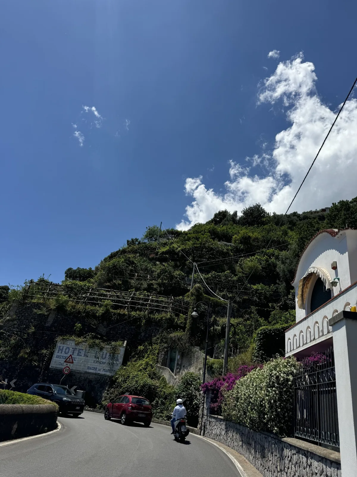 Amalfi Traffic.jpeg