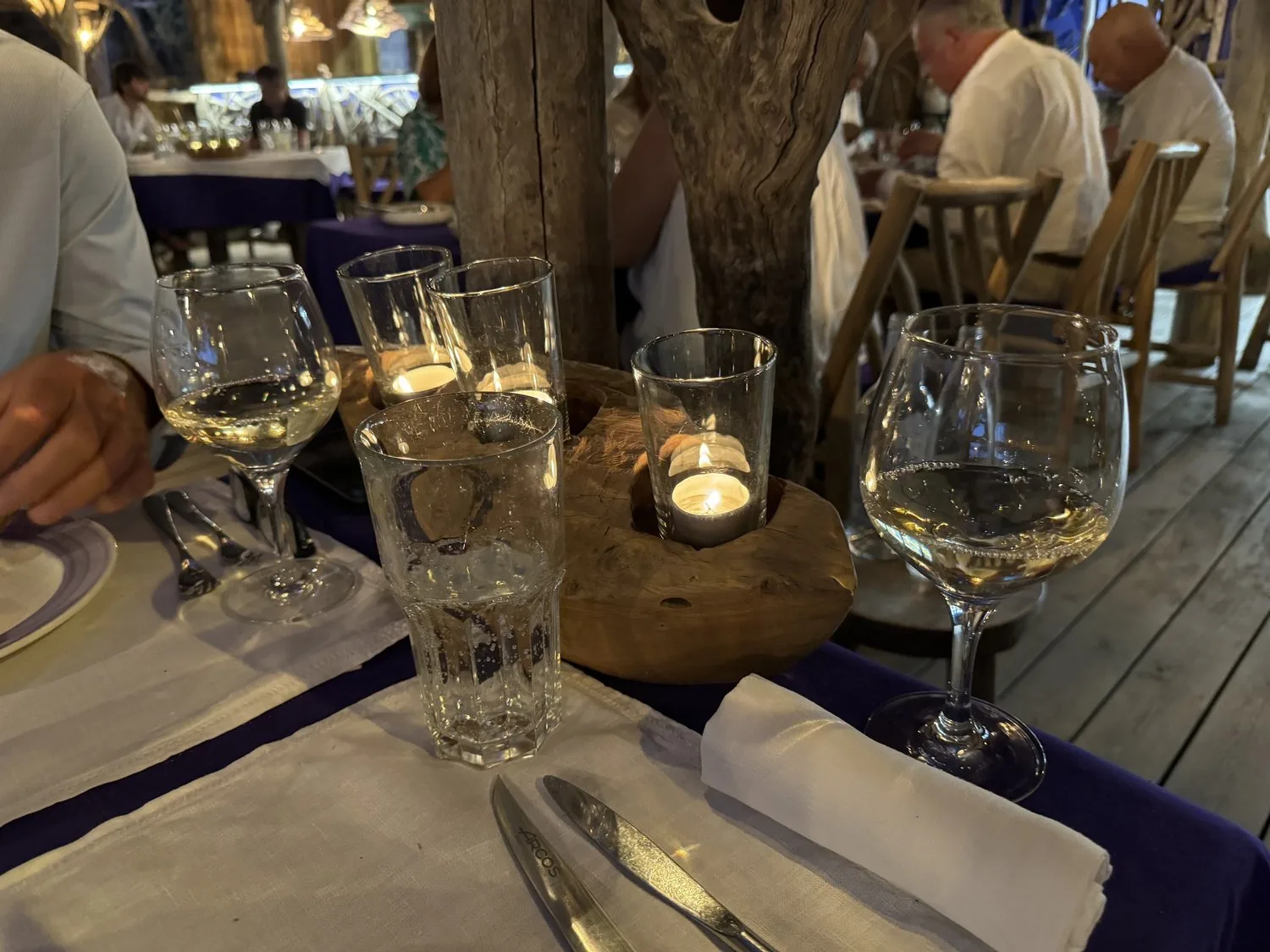 Restaurant2.jpeg